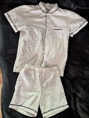 White Short-Sleeve Kids Pajama Set with Navy Dot Trim